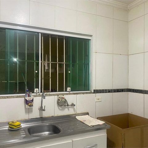 Casa à venda com 184m², 3 quartos e 4 vagas