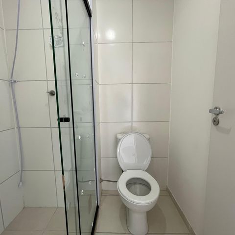 Apartamento à venda com 37m², 2 quartos e sem vaga Apartamento à venda com 37m², 2 quartos e sem vagaBanheiro
