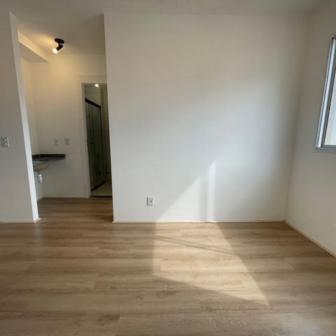 Apartamento à venda com 37m², 2 quartos e sem vaga Apartamento à venda com 37m², 2 quartos e sem vagaSala