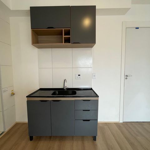 Apartamento à venda com 37m², 2 quartos e sem vaga Apartamento à venda com 37m², 2 quartos e sem vagaCozinha e Área de Serviço