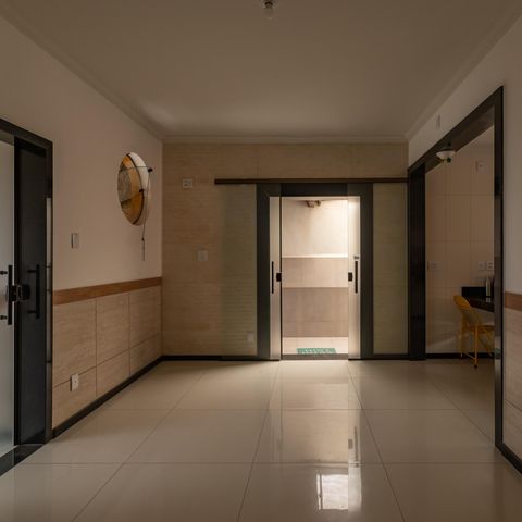Casa à venda com 200m², 5 quartos e 2 vagas Casa à venda com 200m², 5 quartos e 2 vagasCopa