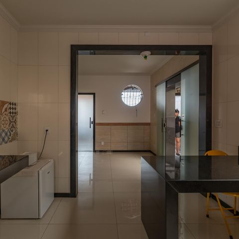 Casa à venda com 200m², 5 quartos e 2 vagas Casa à venda com 200m², 5 quartos e 2 vagasCozinha