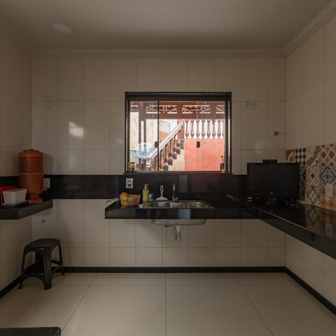 Casa à venda com 200m², 5 quartos e 2 vagas Casa à venda com 200m², 5 quartos e 2 vagasCozinha