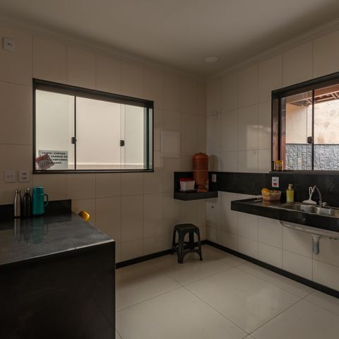 Casa à venda com 200m², 5 quartos e 2 vagas Casa à venda com 200m², 5 quartos e 2 vagasCozinha