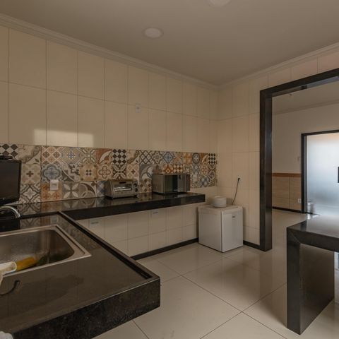 Casa à venda com 200m², 5 quartos e 2 vagas Casa à venda com 200m², 5 quartos e 2 vagasCozinha