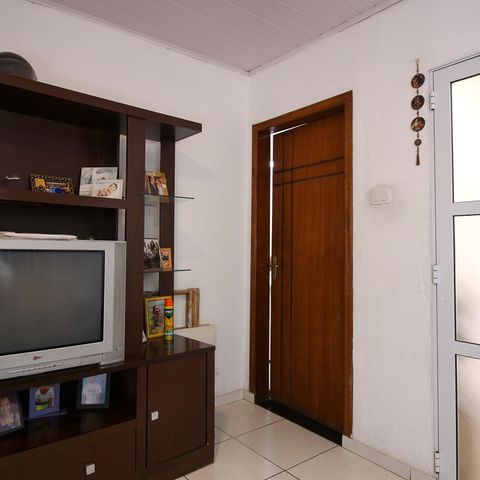 Casa à venda com 250m², 5 quartos e 3 vagas Casa à venda com 250m², 5 quartos e 3 vagasSala 1