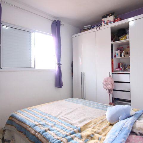 Casa à venda com 250m², 5 quartos e 3 vagas Casa à venda com 250m², 5 quartos e 3 vagasQuarto 5