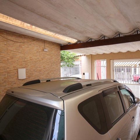 Casa à venda com 250m², 5 quartos e 3 vagas Casa à venda com 250m², 5 quartos e 3 vagasGaragem