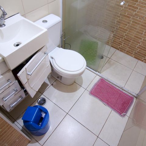 Casa à venda com 250m², 5 quartos e 3 vagas Casa à venda com 250m², 5 quartos e 3 vagasBanheiro 1