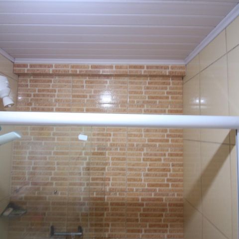 Casa à venda com 250m², 5 quartos e 3 vagas Casa à venda com 250m², 5 quartos e 3 vagasBanheiro 1