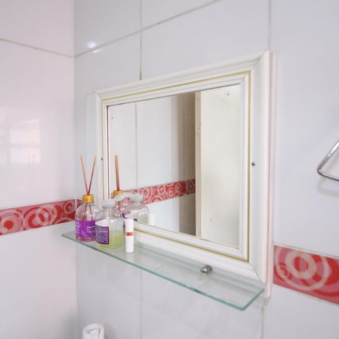 Casa à venda com 250m², 5 quartos e 3 vagas Casa à venda com 250m², 5 quartos e 3 vagasBanheiro 2