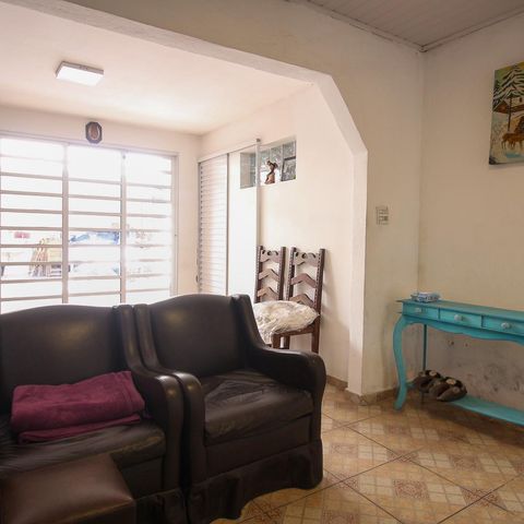 Casa à venda com 250m², 5 quartos e 3 vagas Casa à venda com 250m², 5 quartos e 3 vagasSala 2