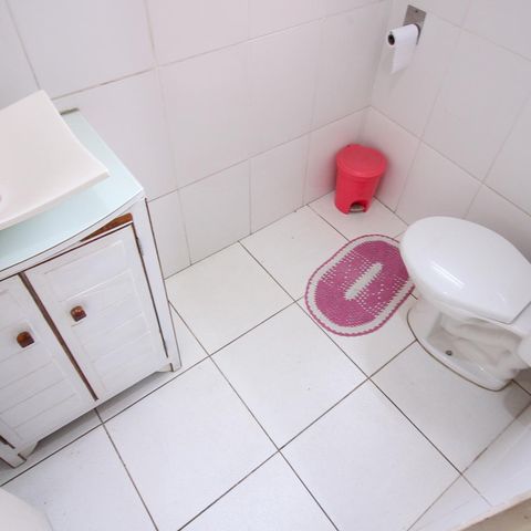 Casa à venda com 250m², 5 quartos e 3 vagas Casa à venda com 250m², 5 quartos e 3 vagasBanheiro 2