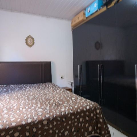Casa à venda com 250m², 5 quartos e 3 vagas Casa à venda com 250m², 5 quartos e 3 vagasQuarto 1