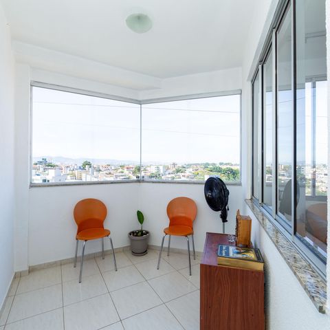 Apartamento à venda com 75m², 3 quartos e 2 vagas Apartamento à venda com 75m², 3 quartos e 2 vagasVARANDA