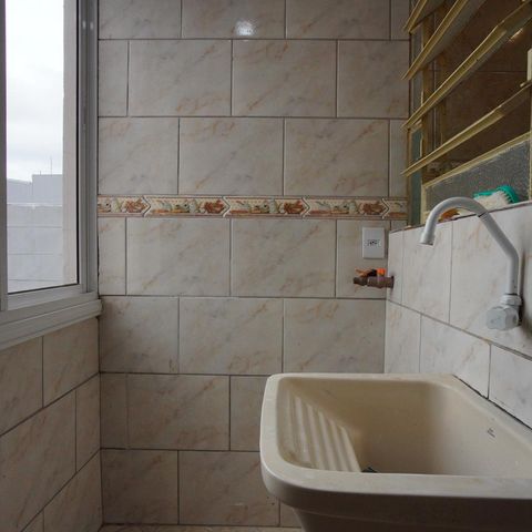Apartamento à venda com 62m², 2 quartos e sem vagaCozinha e Área de Serviço