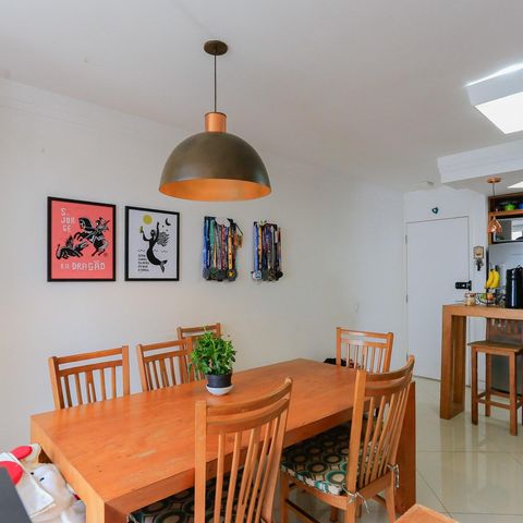 Apartamento à venda com 60m², 2 quartos e 1 vaga Apartamento à venda com 60m², 2 quartos e 1 vagaSala