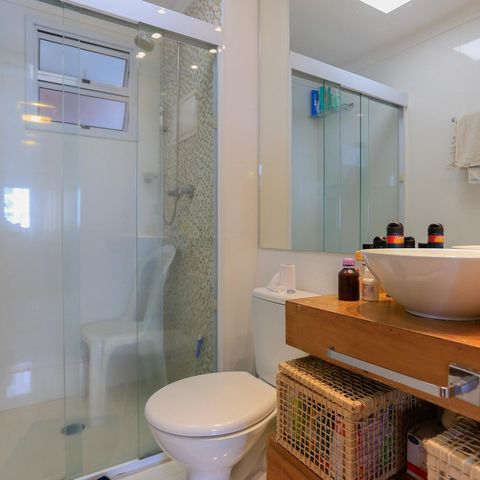 Apartamento à venda com 60m², 2 quartos e 1 vaga Apartamento à venda com 60m², 2 quartos e 1 vagaBanheiro Social
