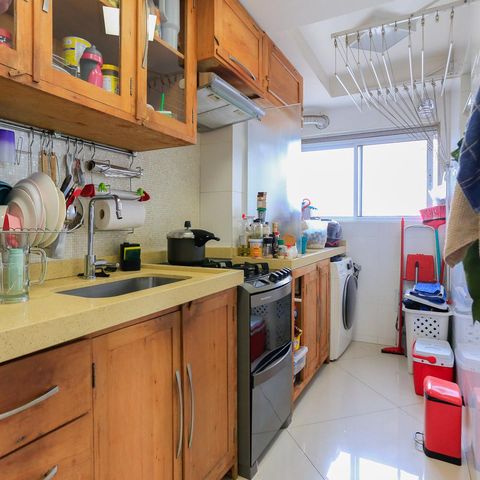 Apartamento à venda com 60m², 2 quartos e 1 vaga Apartamento à venda com 60m², 2 quartos e 1 vagaCozinha e Área de Serviço