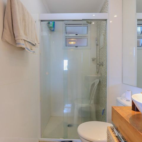 Apartamento à venda com 60m², 2 quartos e 1 vaga Apartamento à venda com 60m², 2 quartos e 1 vagaBanheiro Social