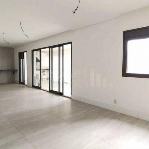 Apartamento à venda com 146m², 4 quartos e 2 vagas