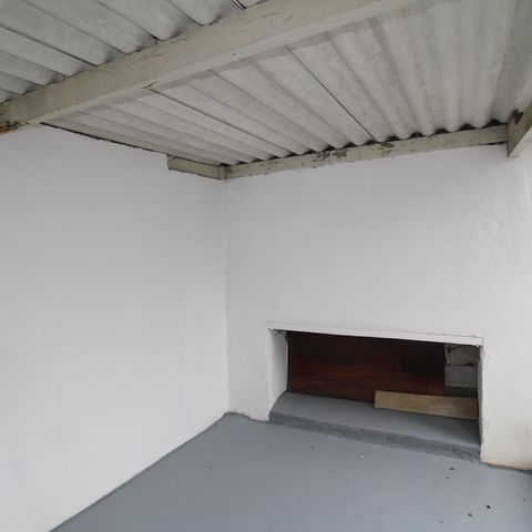 Casa à venda com 160m², 2 quartos e 1 vagaGaragem