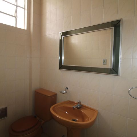 Casa à venda com 160m², 2 quartos e 1 vagaBanheiro