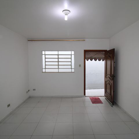Casa à venda com 160m², 2 quartos e 1 vagaSala