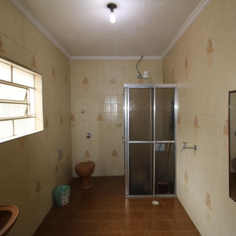 Casa à venda com 160m², 2 quartos e 1 vagaBanheiro 2