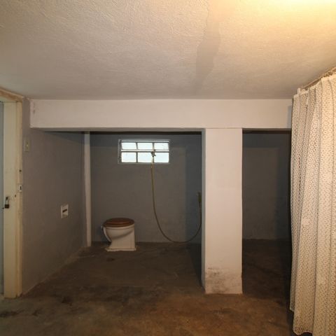 Casa à venda com 160m², 2 quartos e 1 vagaGaragem