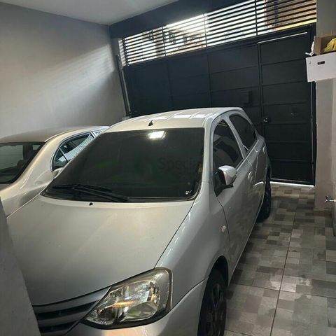 Casa à venda com 119m², 3 quartos e 2 vagas
