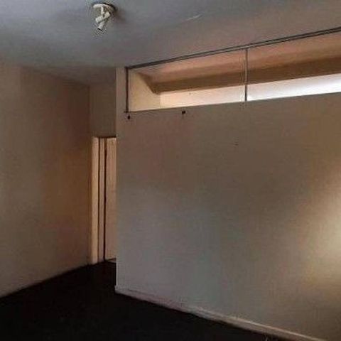 Casa à venda com 150m², 3 quartos e sem vaga