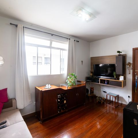 Apartamento à venda com 95m², 3 quartos e 1 vaga Apartamento à venda com 95m², 3 quartos e 1 vagaSala