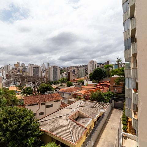 Apartamento à venda com 95m², 3 quartos e 1 vaga Apartamento à venda com 95m², 3 quartos e 1 vagaVista