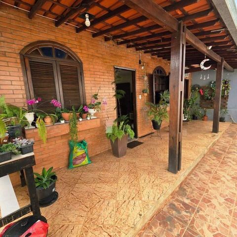 Casa à venda com 170m², 4 quartos e 3 vagas