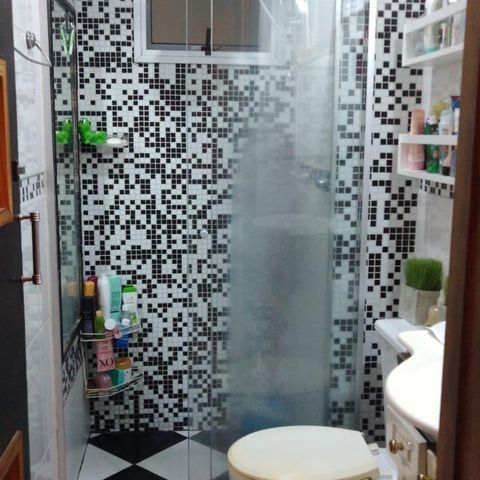 Apartamento à venda com 48m², 2 quartos e 1 vaga Apartamento à venda com 48m², 2 quartos e 1 vagaBanheiro