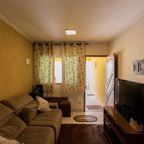 Casa à venda com 147m², 3 quartos e 3 vagas Casa à venda com 147m², 3 quartos e 3 vagasSala