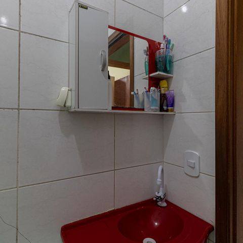 Casa à venda com 147m², 3 quartos e 3 vagas Casa à venda com 147m², 3 quartos e 3 vagasBanheiro