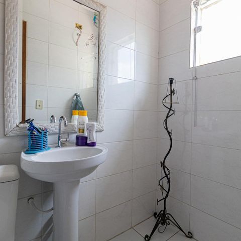 Casa à venda com 147m², 3 quartos e 3 vagas Casa à venda com 147m², 3 quartos e 3 vagasBanheiro Suíte