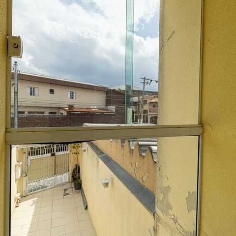 Casa à venda com 147m², 3 quartos e 3 vagas Casa à venda com 147m², 3 quartos e 3 vagasVaranda Suíte