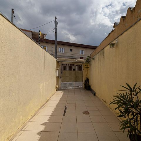 Casa à venda com 147m², 3 quartos e 3 vagas Casa à venda com 147m², 3 quartos e 3 vagasGaragem