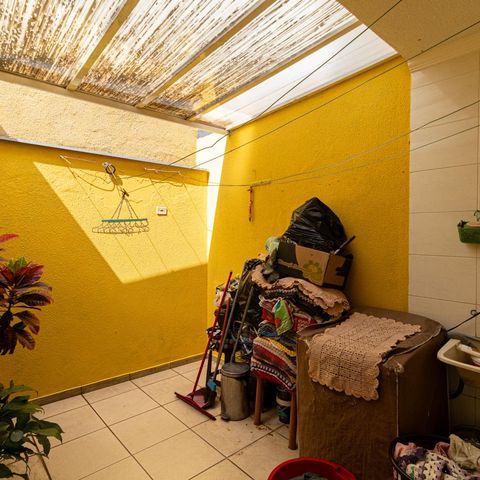 Casa à venda com 147m², 3 quartos e 3 vagas Casa à venda com 147m², 3 quartos e 3 vagasÁrea de Serviço