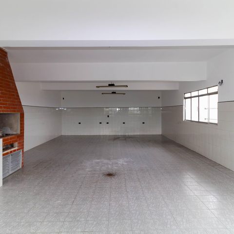 Casa à venda com 334m², 2 quartos e 5 vagas Casa à venda com 334m², 2 quartos e 5 vagasSalão de Festas