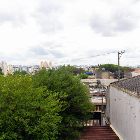Casa à venda com 334m², 2 quartos e 5 vagas Casa à venda com 334m², 2 quartos e 5 vagasVista