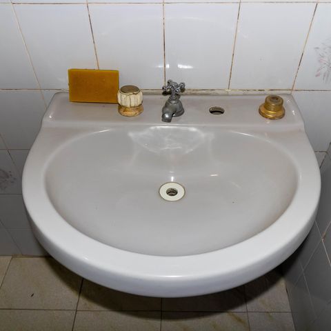 Casa à venda com 334m², 2 quartos e 5 vagas Casa à venda com 334m², 2 quartos e 5 vagasBanheiro 2