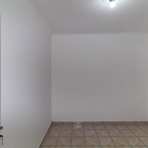 Casa à venda com 334m², 2 quartos e 5 vagas Casa à venda com 334m², 2 quartos e 5 vagasQuarto 1