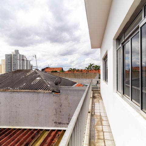 Casa à venda com 334m², 2 quartos e 5 vagas Casa à venda com 334m², 2 quartos e 5 vagasCorredor Externo