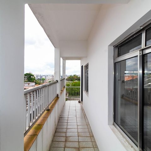 Casa à venda com 334m², 2 quartos e 5 vagas Casa à venda com 334m², 2 quartos e 5 vagasCorredor Externo