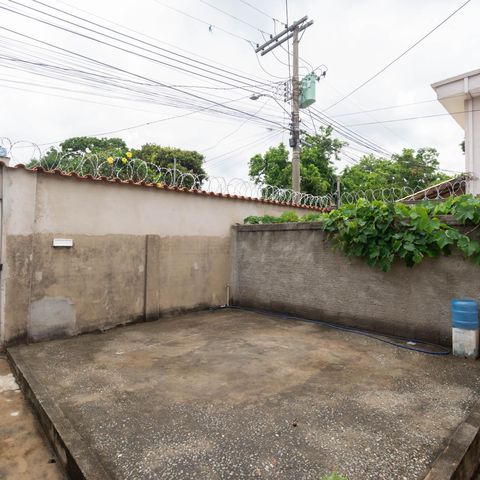 Casa à venda com 360m², 3 quartos e 2 vagasQuintal 