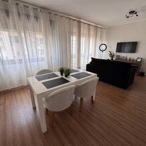 Apartamento à venda com 96m², 3 quartos e 3 vagas Apartamento à venda com 96m², 3 quartos e 3 vagasSala